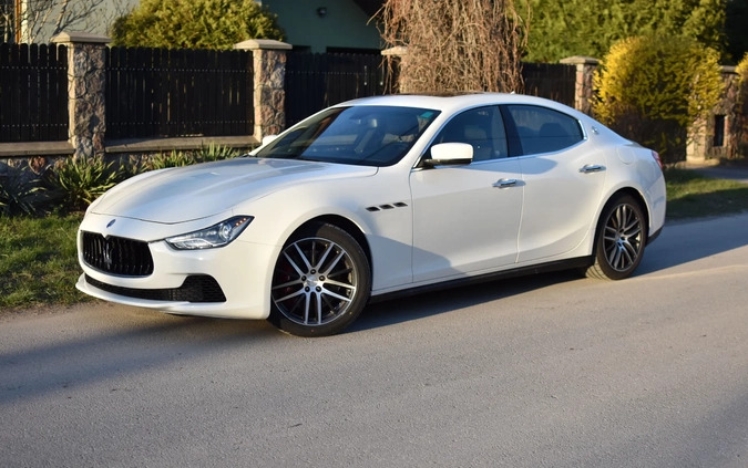 Maserati Ghibli cena 89790 przebieg: 123840, rok produkcji 2015 z Warszawa małe 191